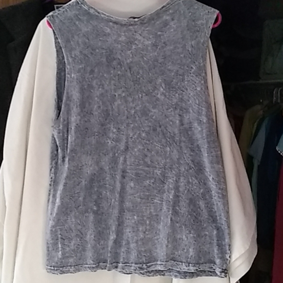 Shirt - Picture 2 of 2